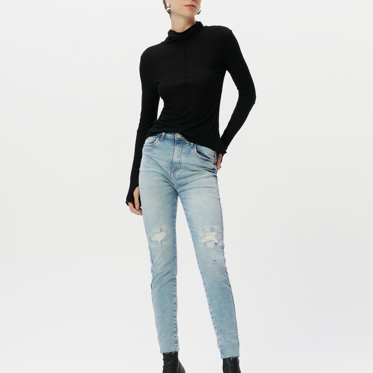 Blusa Ml Gola Alta De Rib Blusa Ml Gola Alta De Rib