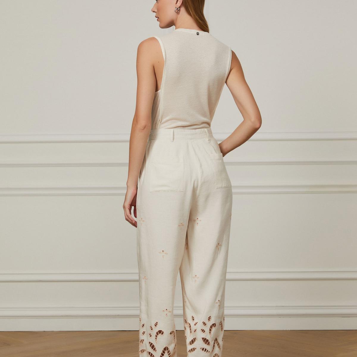 Calça Like Linen Bordado Richelieu