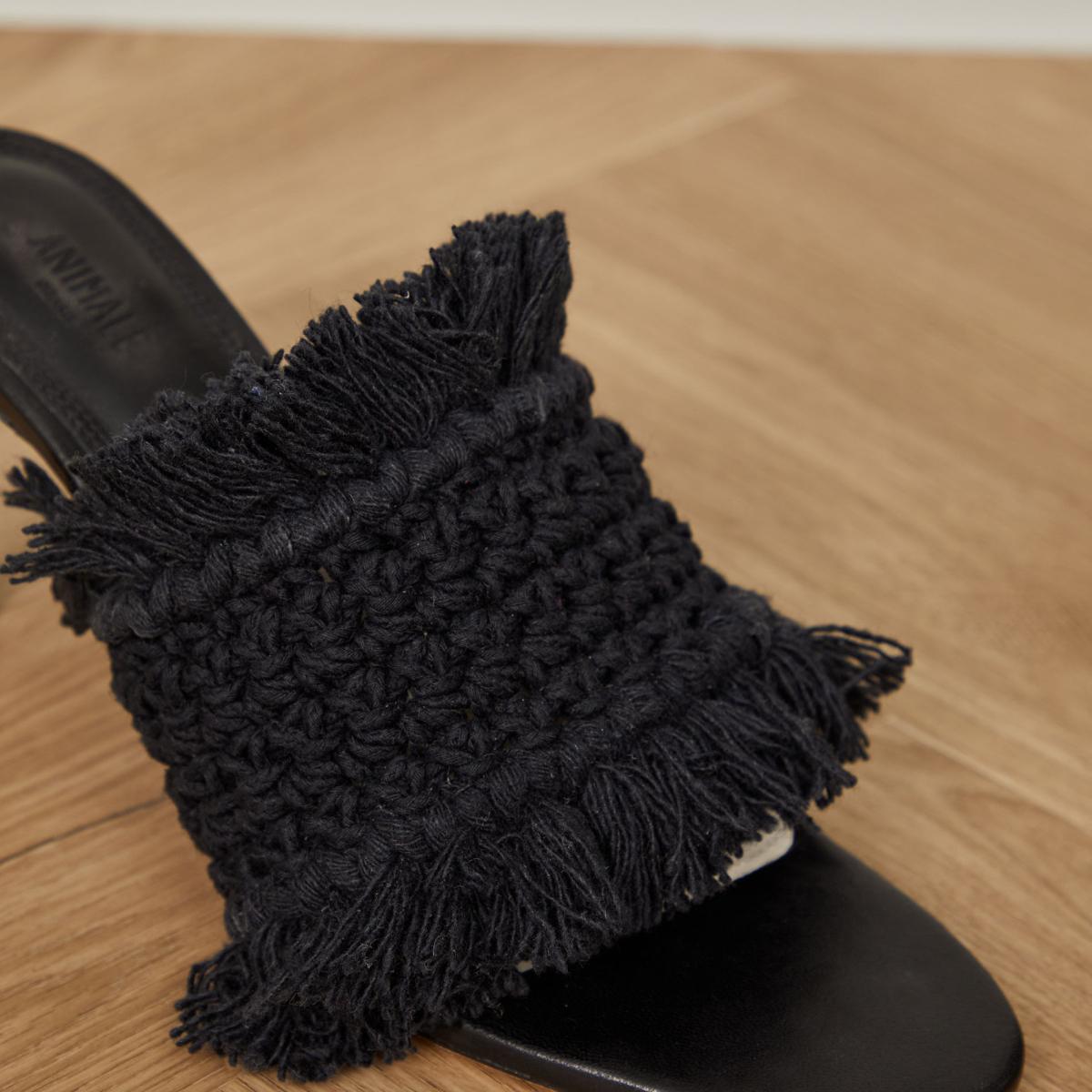 Mule De Crochet Desfiado Preto