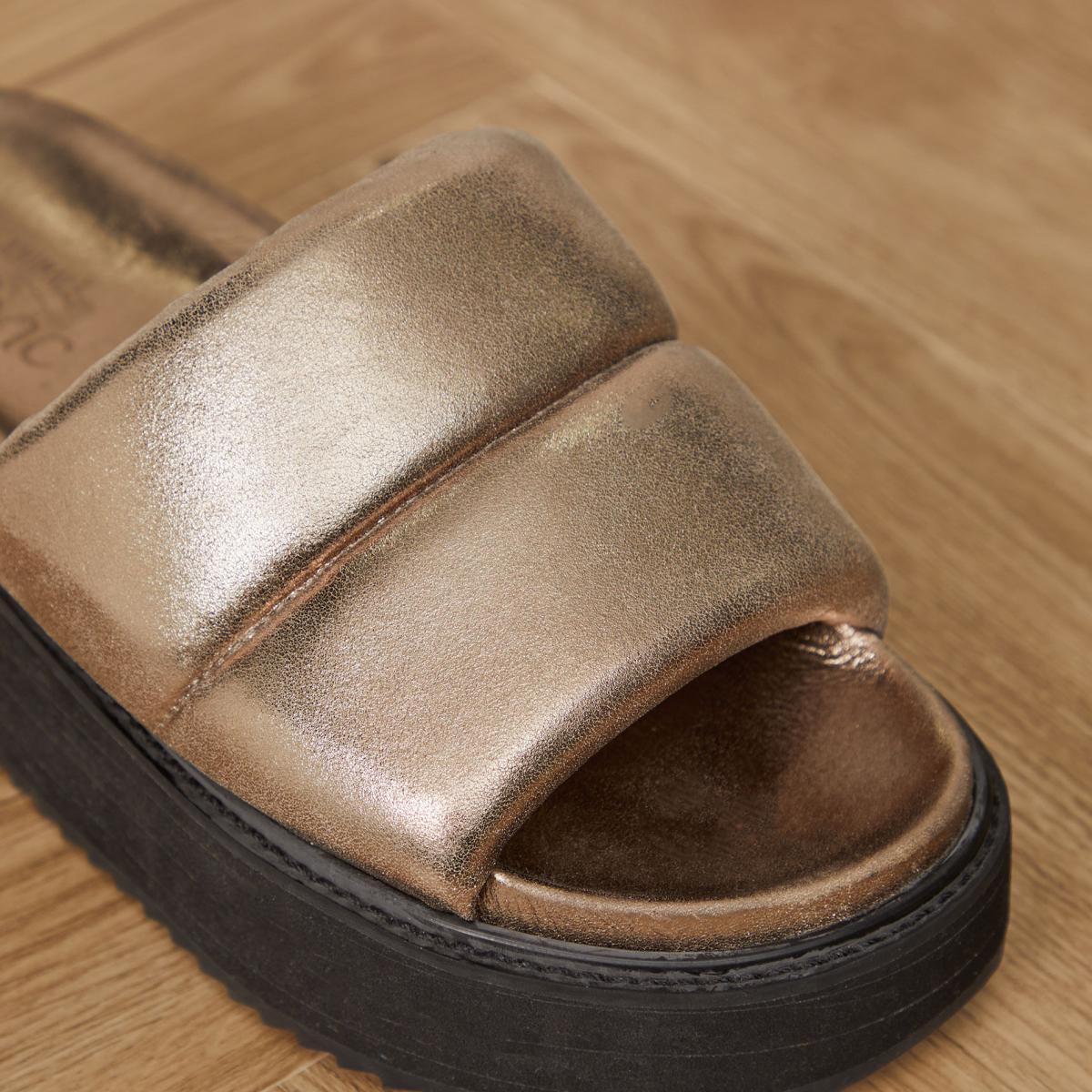 Slider De Couro Chunky