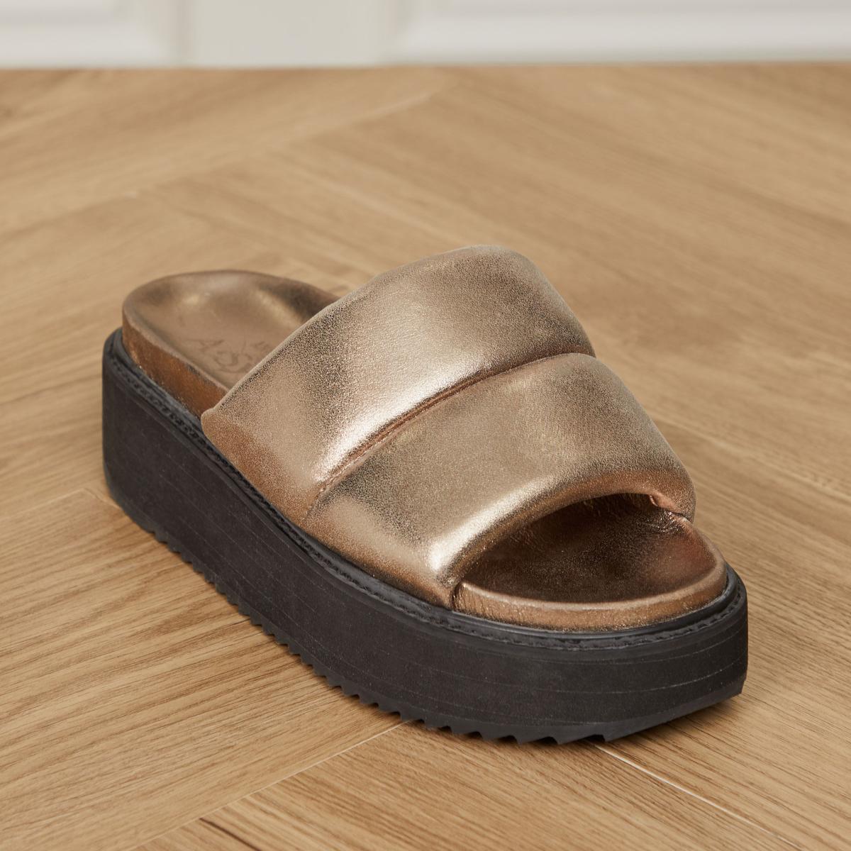 Slider De Couro Chunky