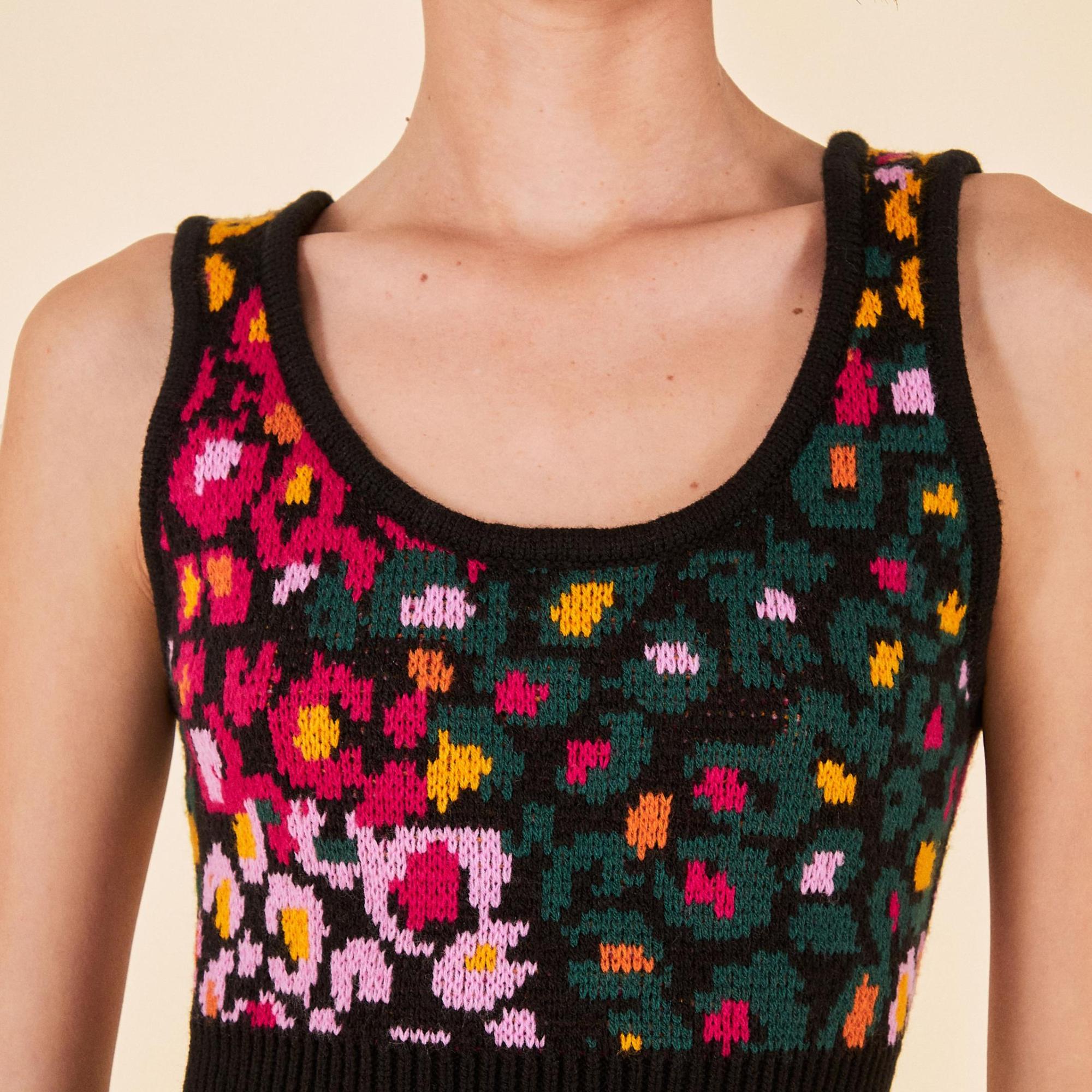 Top Tricot Estampado Oncinha Flor De Banana