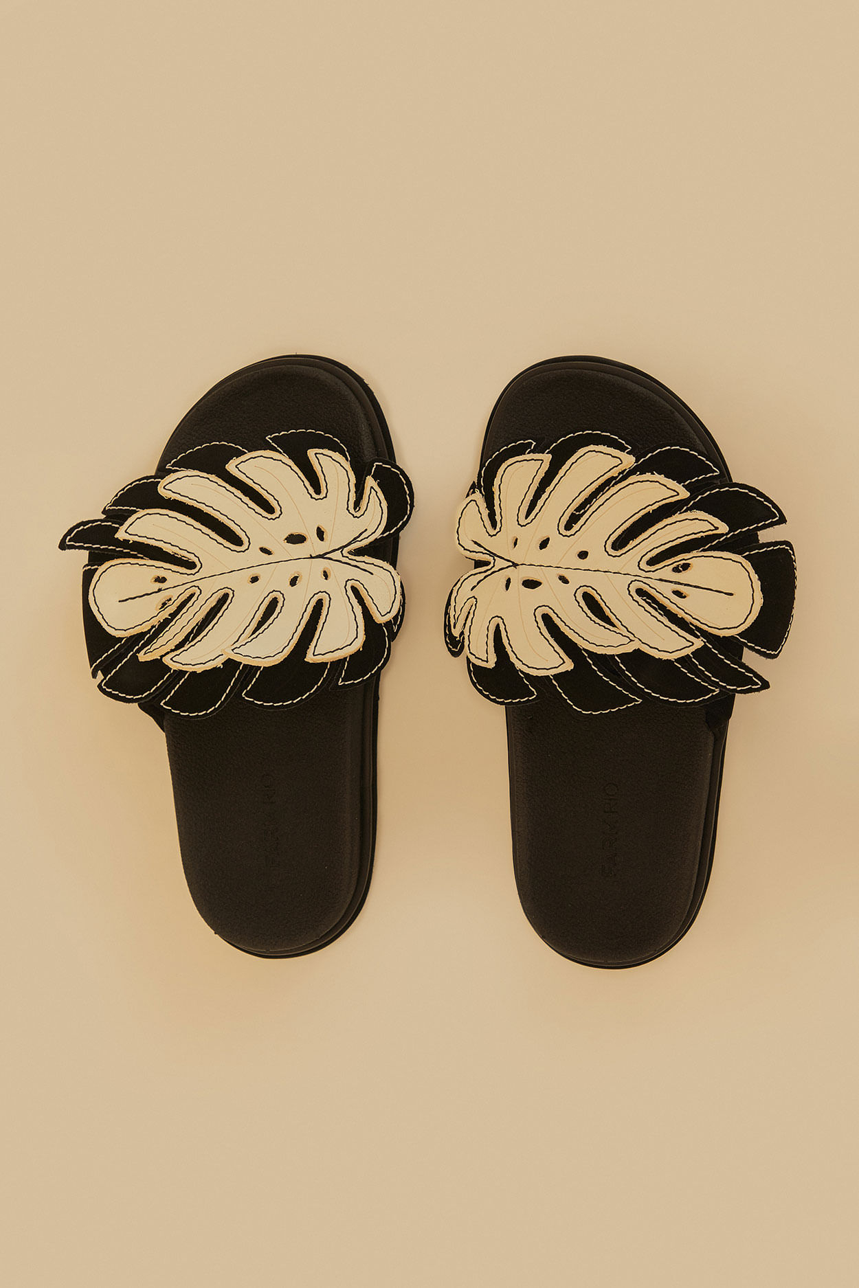 Sand Slide Anatomica Monstera Sand Slide Anatomica Monstera