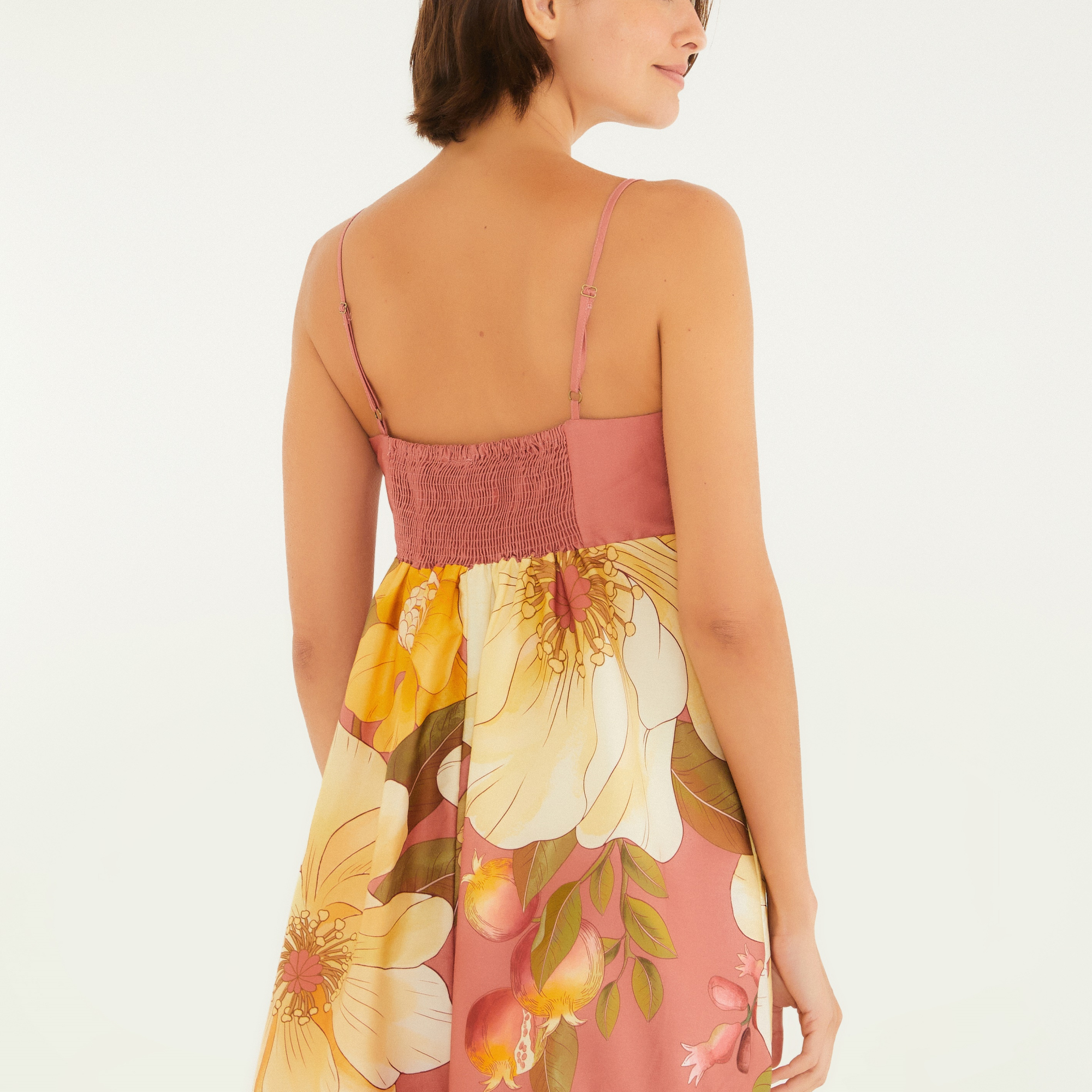 Vestido Curto Alça Estampado Romance De Flor Localizado
