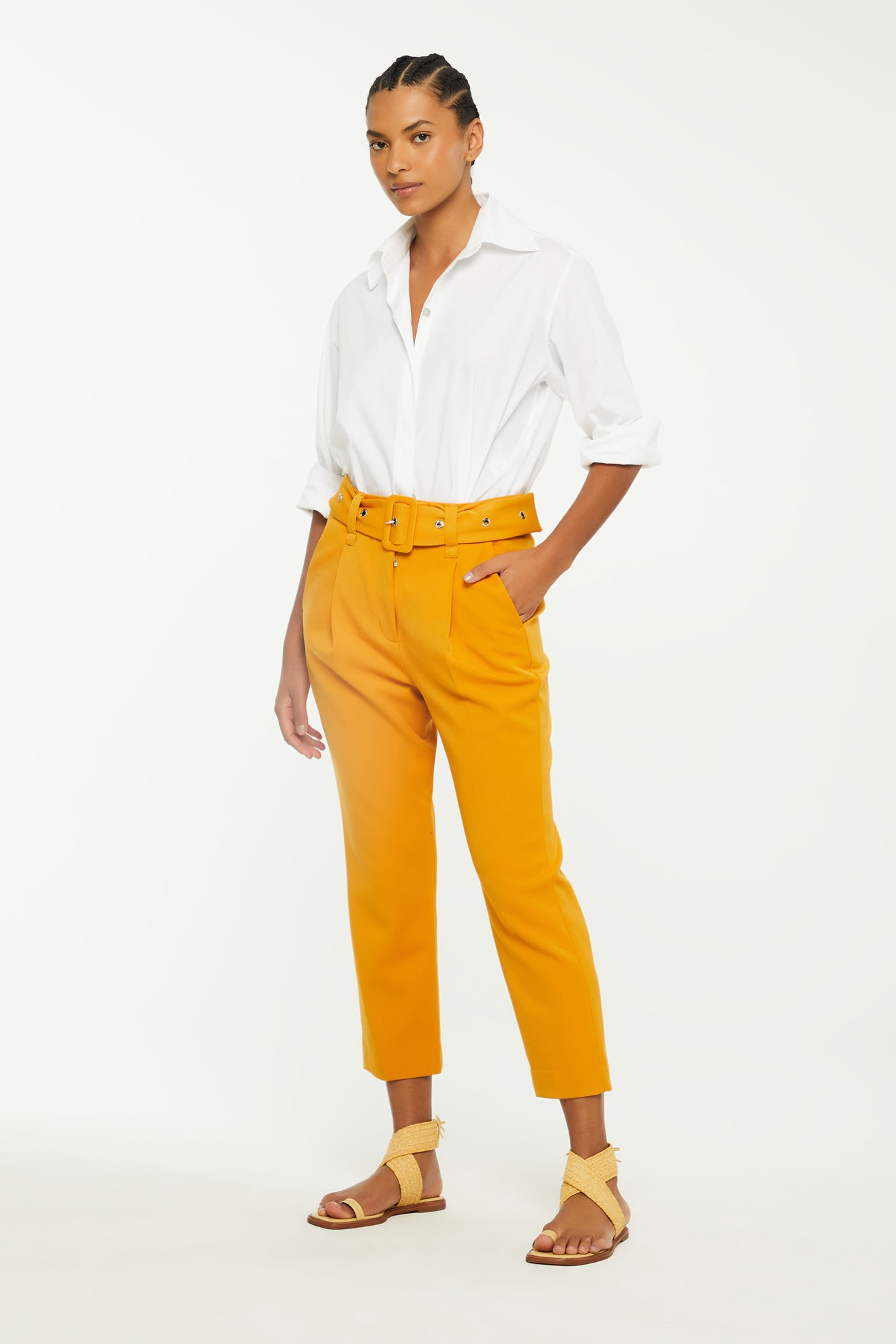 Calça De Alfaiataria Com Pregas e Fivela Forrada Amarelo