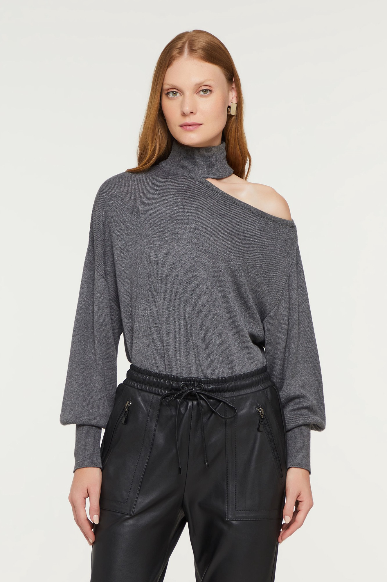 Blusa Com Cut No Ombro Tricot Mescla