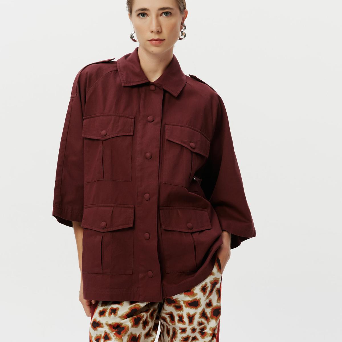Parka Com Bolsos Manga Curta