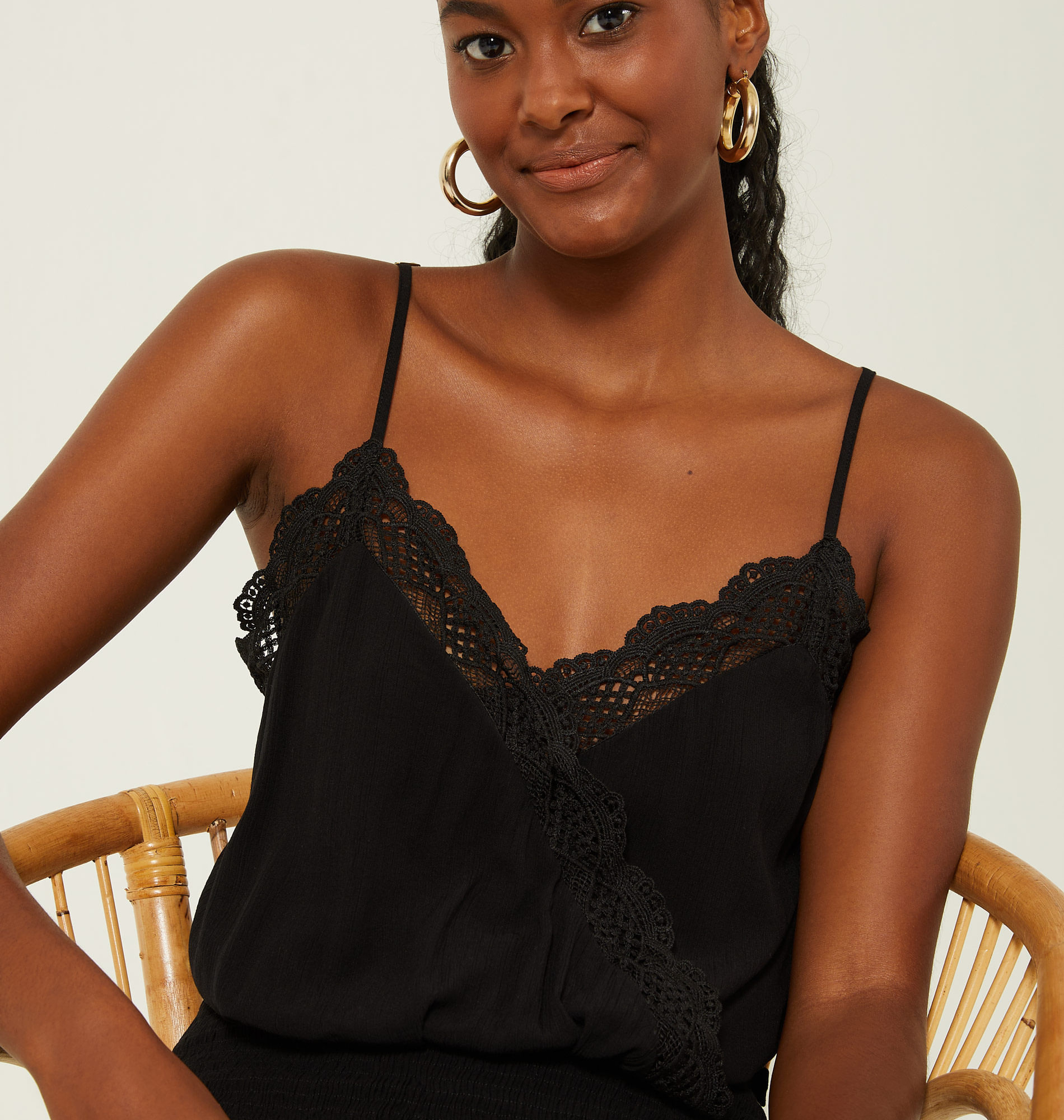 Blusa Decote Renda