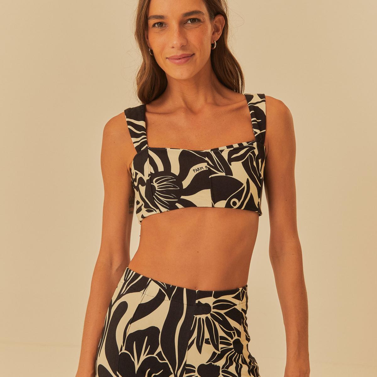 Top Estampado Delicadeza Surreal