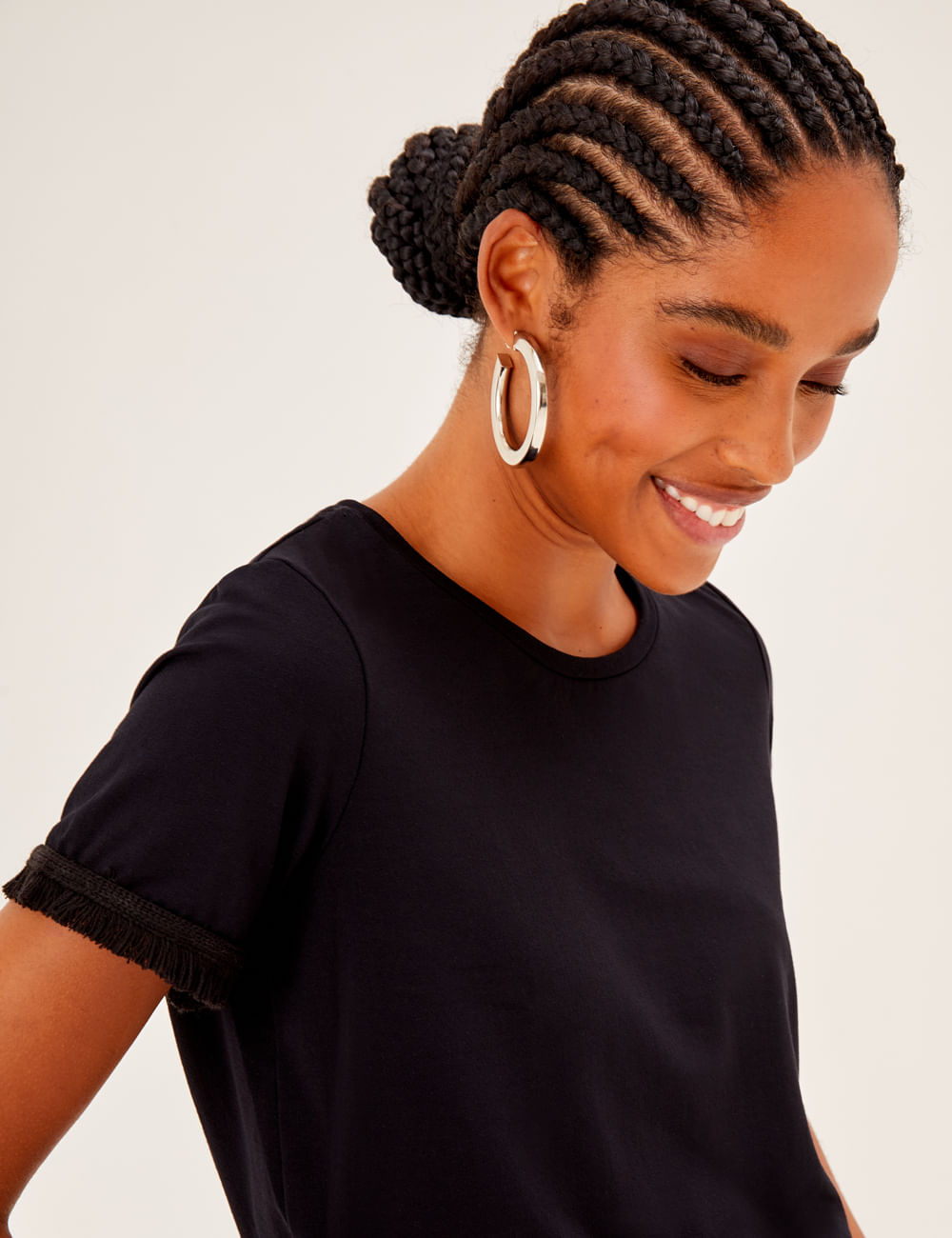 Blusa Manga Curta Detalhes Franja
