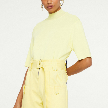 Short De Malha Estruturada Cintura Alta Com Cinto Amarelo