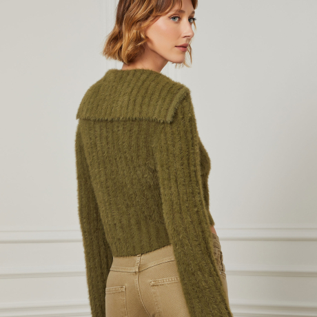 Cardigan De Tricot Pelinho Com Vista De Ziper