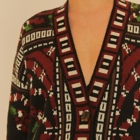 Cardigan Tricot Lenço Estampado Guaraná Coral Cardigan Tricot Lenço Estampado Guaraná Coral