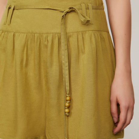 Shorts Evasê Com Cinto e Aviamento