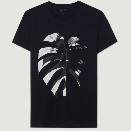 Camiseta Adam